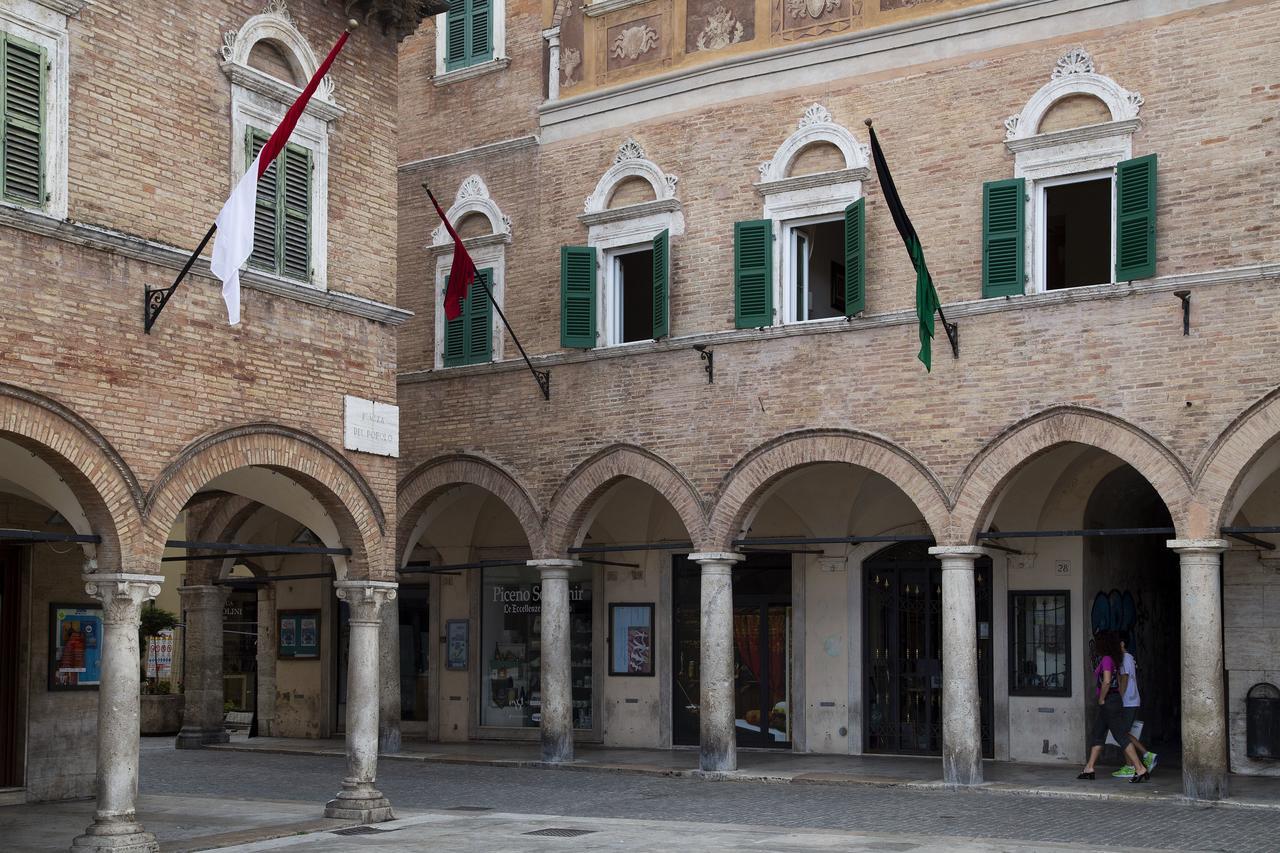 Residenza Dei Capitani Hotel Ascoli Piceno Exterior photo